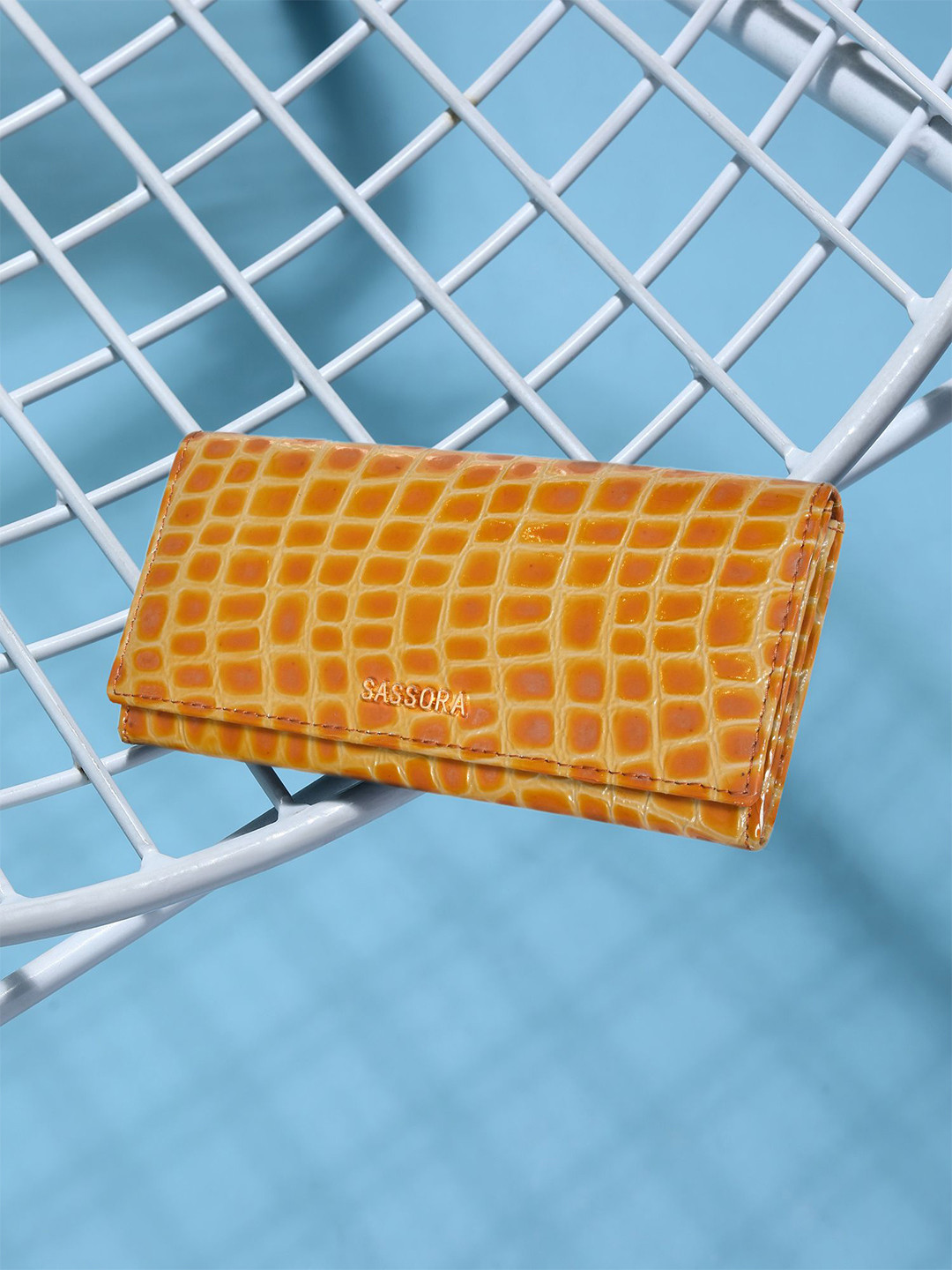 Sassora Women Animal Checked Embellished Leather Two Fold Wallet