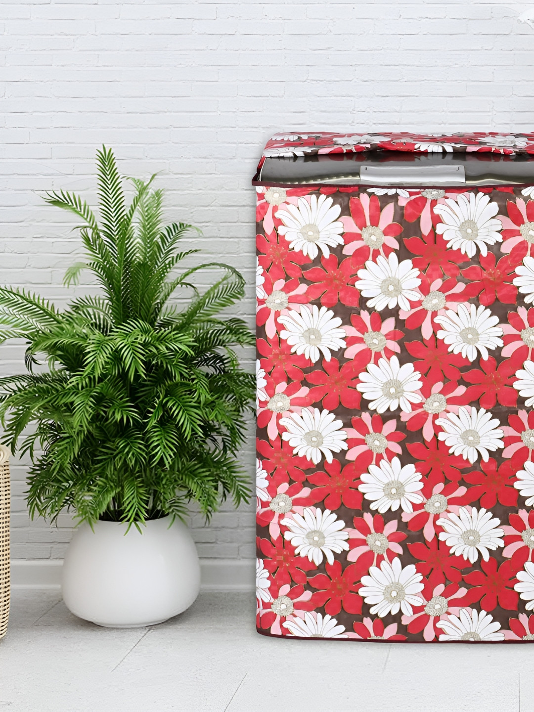 LooMantha Red Printed Washing Machine Cover