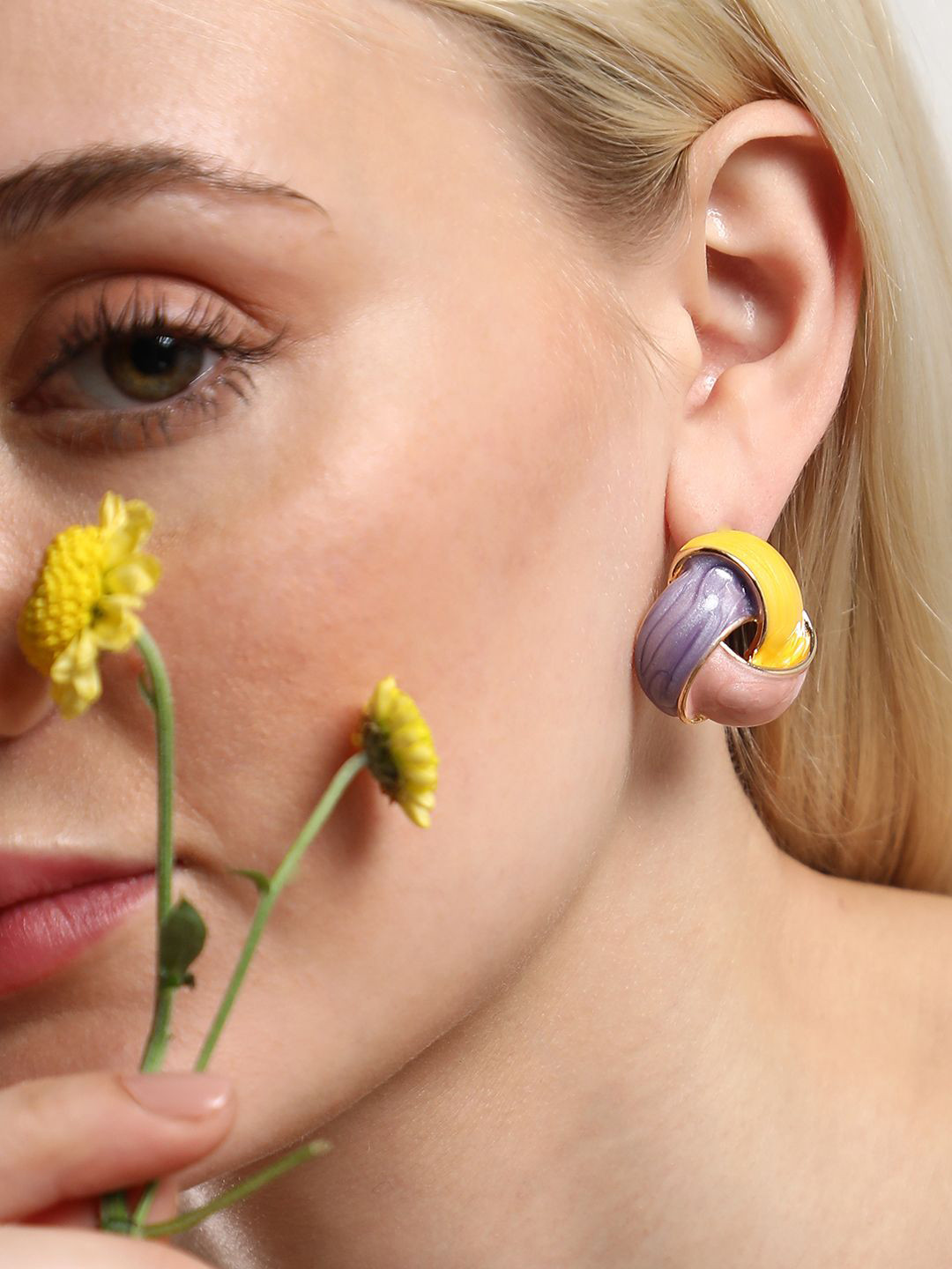 SOHI Overlap Gold-Plated Contemporary Studs