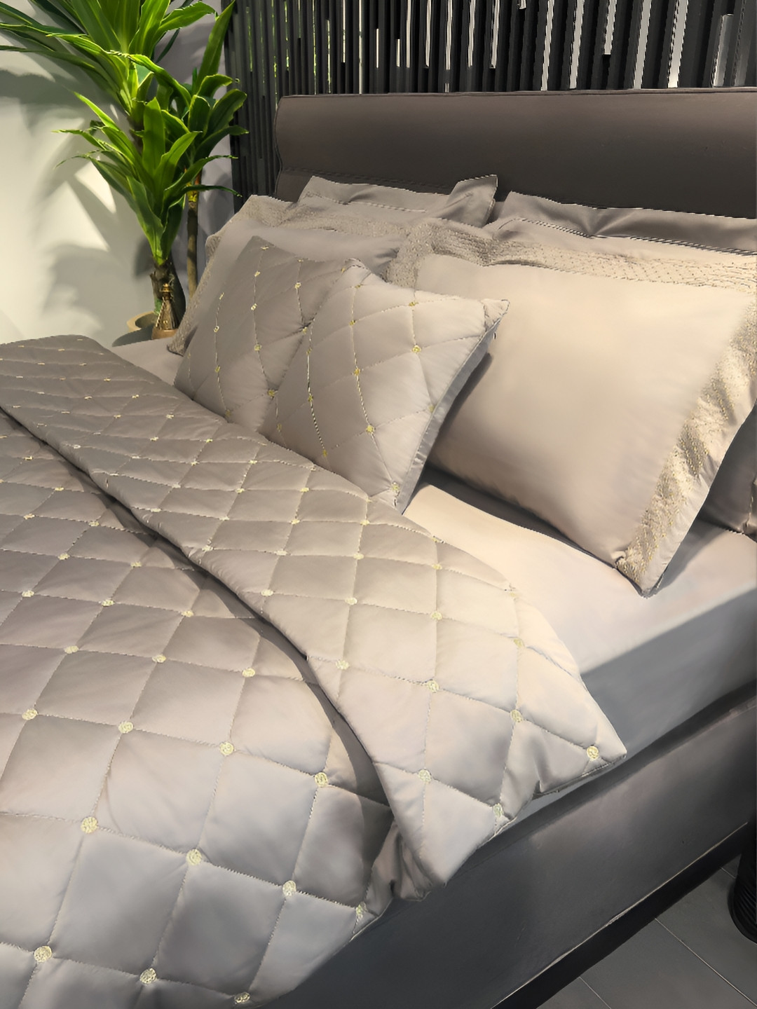 ERBA Genoa Grey & White Cotton King Size Duvet Cover