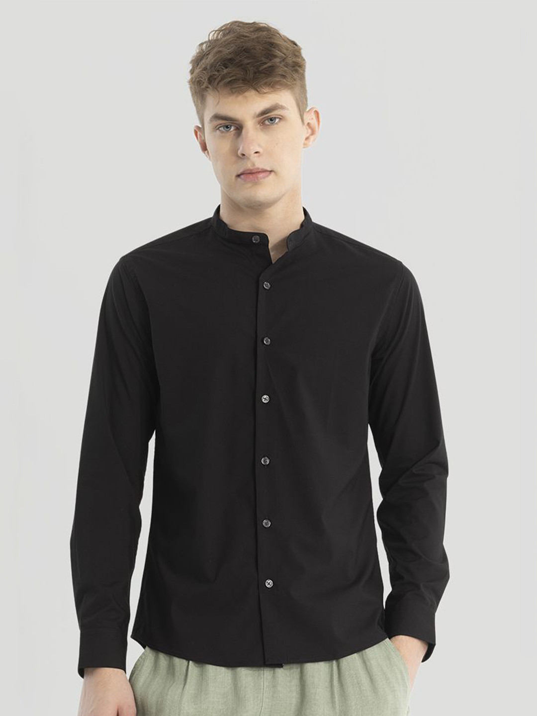 Snitch Men Smart Band Collar Solid Cotton Slim Fit Casual Shirt