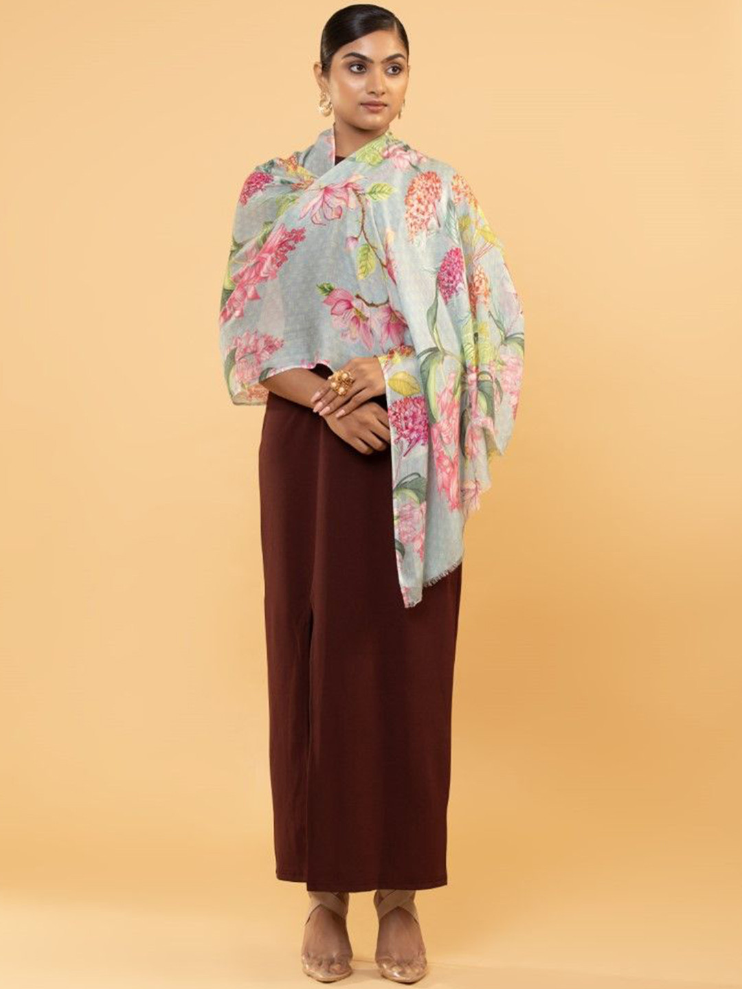 MODARTA Floral Printed Lightweight Woollen Shawl