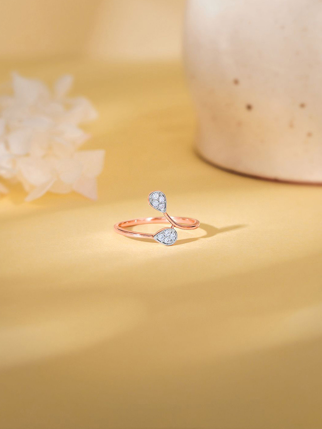 GIVA 18K Rose Gold Glitz Diamond Ring-1.66 gms