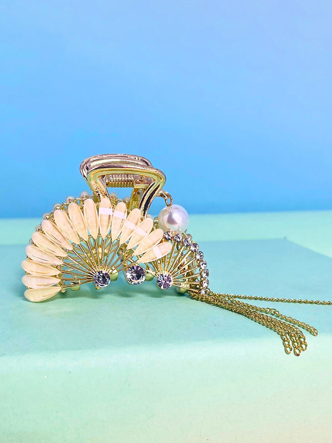 MANSIYAORANGE Women Embellished Claw Clip