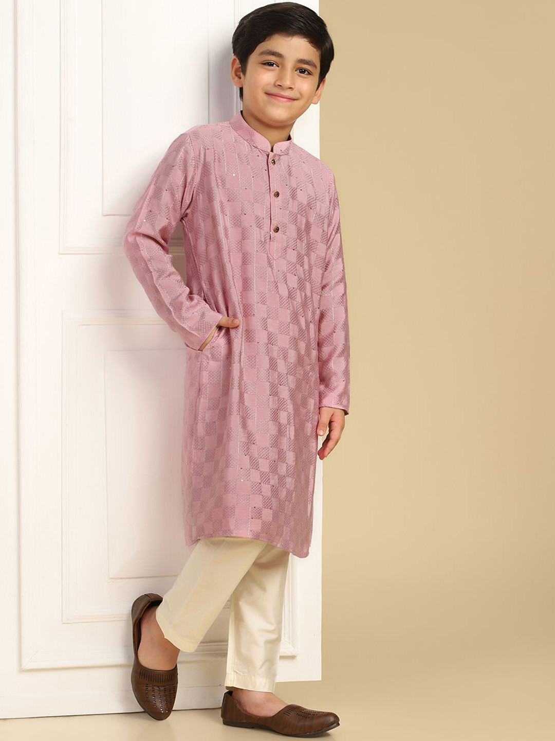KISAH Boys Geometric Embroidered Long Sleeves Regular Sequin Work Cotton Blend Kurta