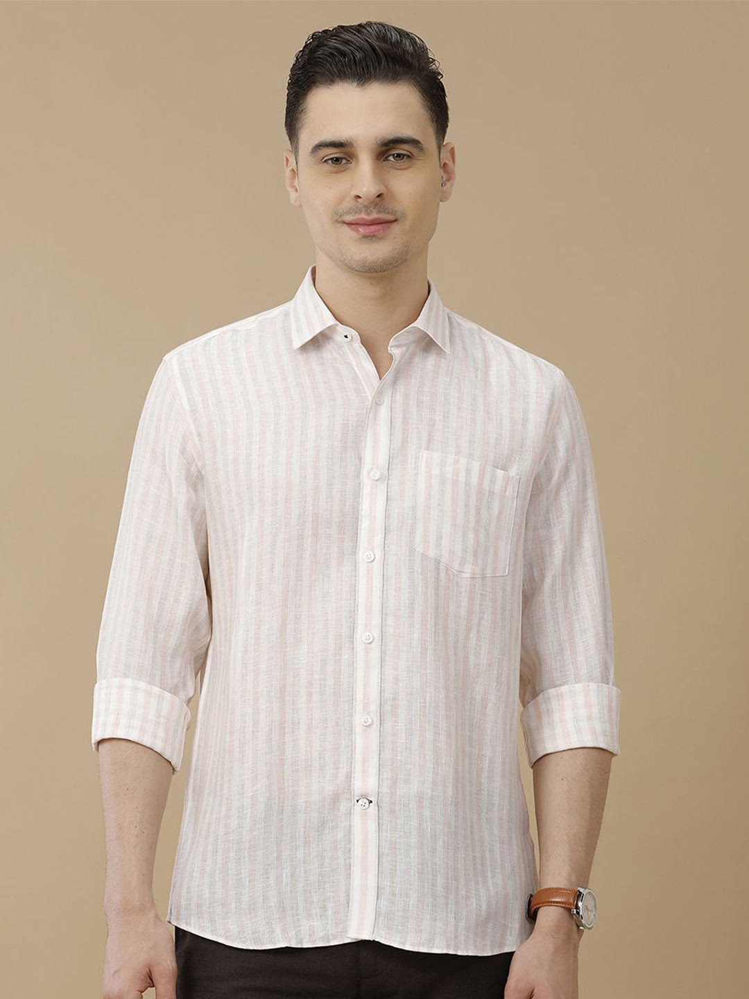 Club Men Contemporary Spread Collar Vertical Striped Slim Fit Casual Shirt