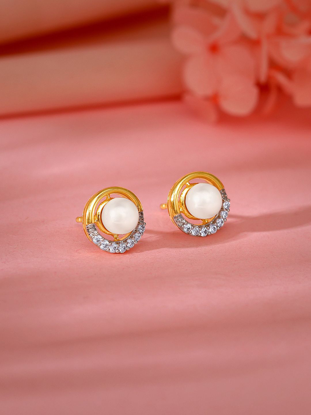 GIVA 18KT Yellow Gold Centered Diamond Earrings-2 gms