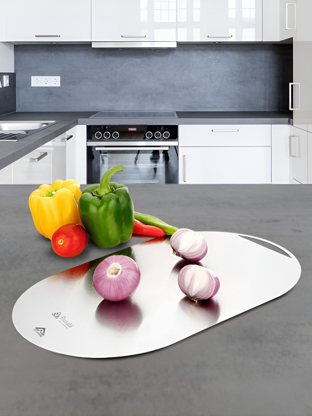 Rusabl Silver-Toned Stainless Steel Chopping Board