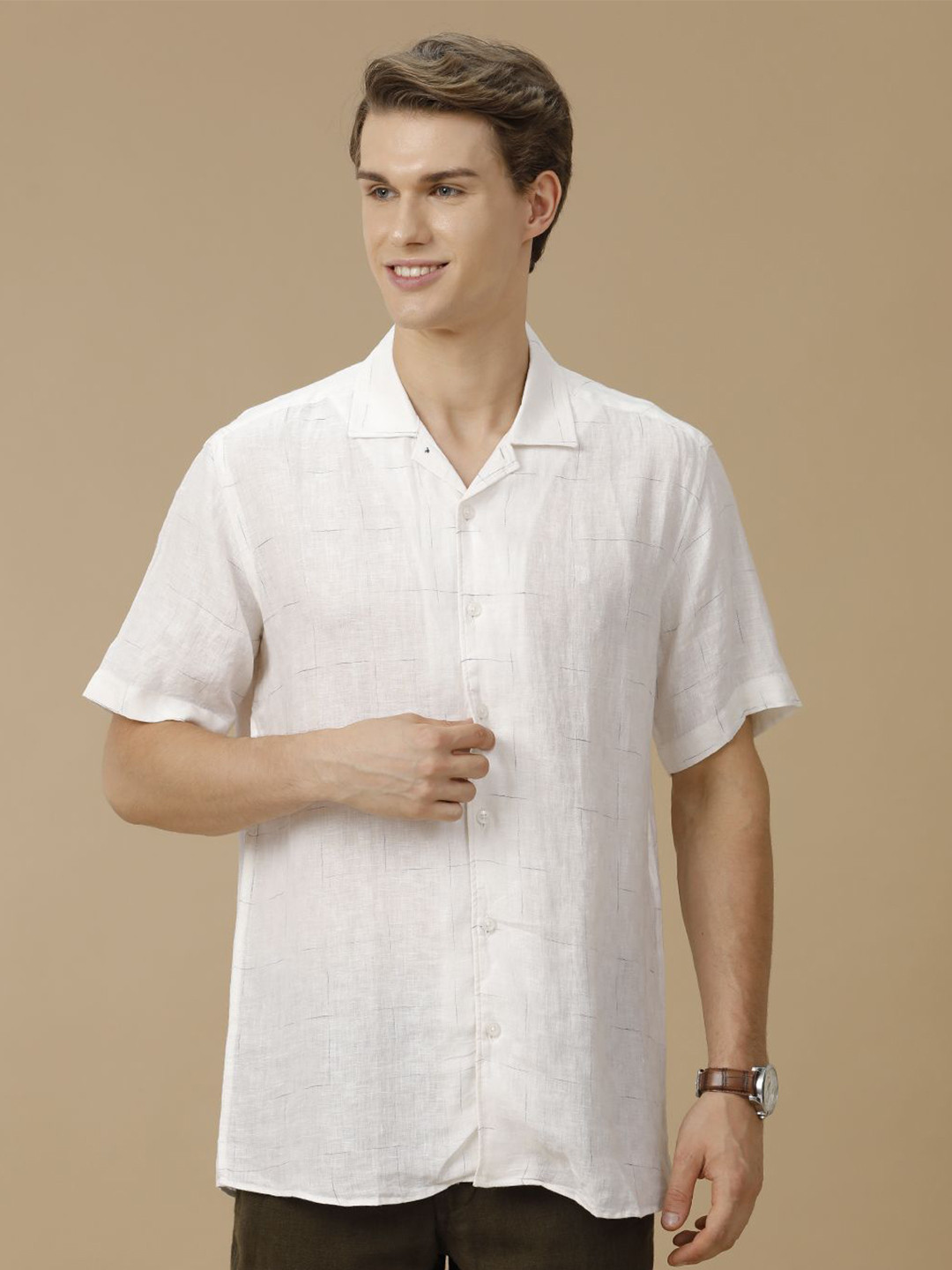 Linen Club Men Contemporary Spread Collar Textured Slim Fit Casual Shirt