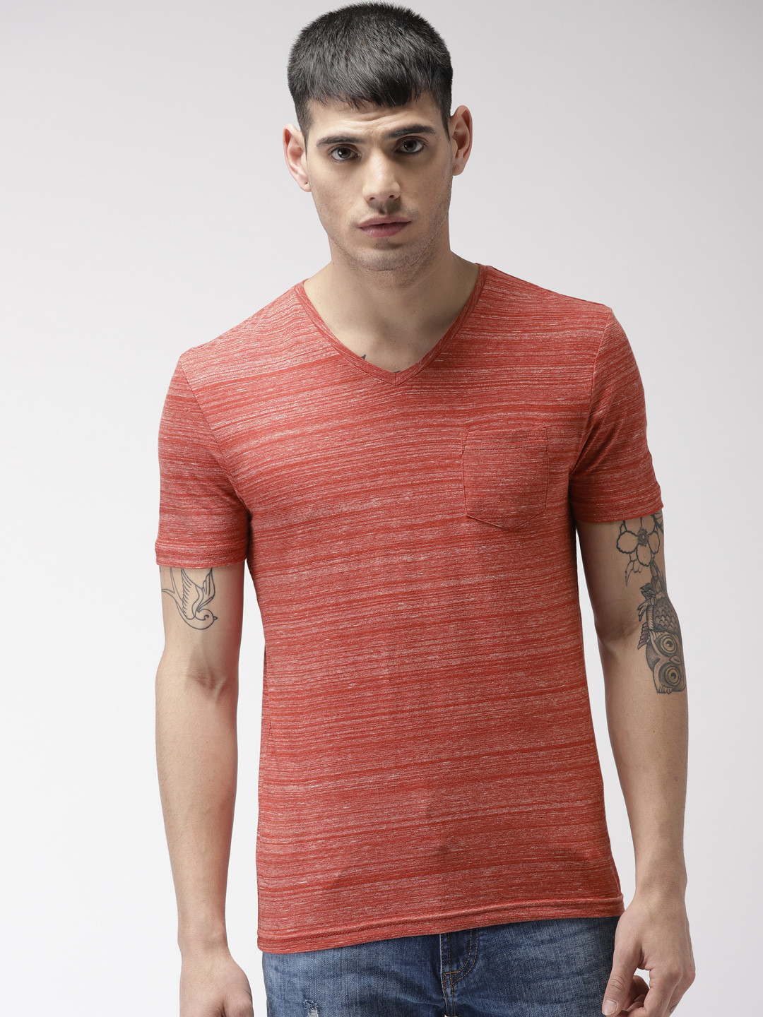 Buy Celio Men Red Solid V Neck T Shirt 