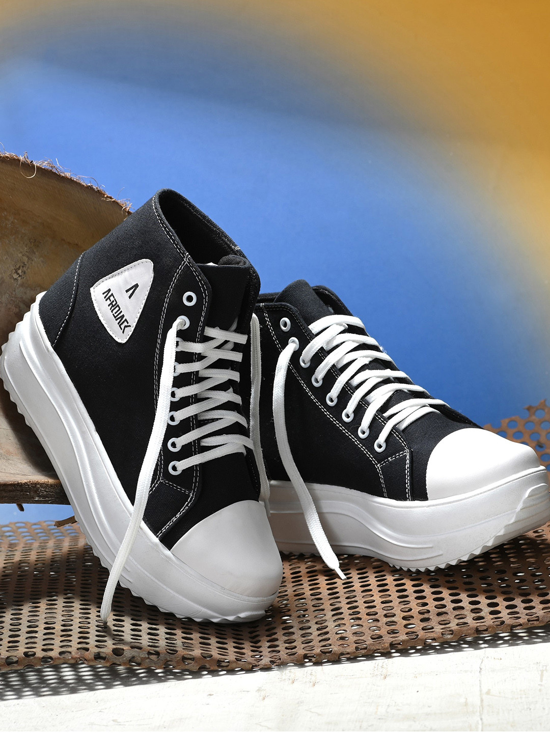 AfroJack Women Black & White Solid Canvas Boots