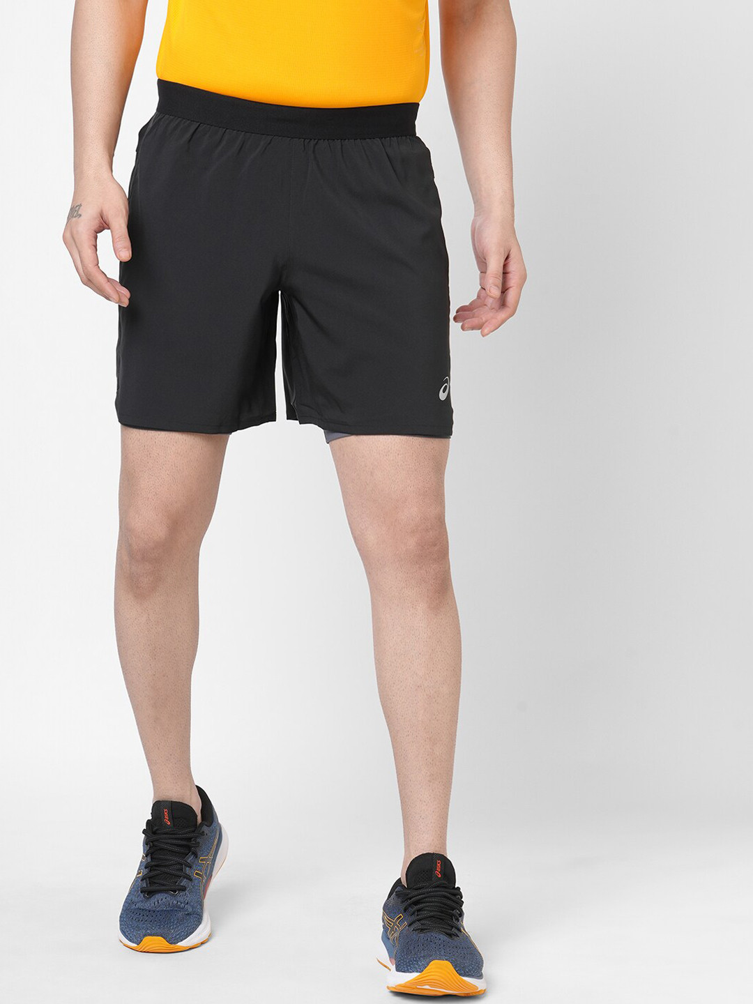 ASICS Men Black Road 2-N-1 7In Sports Shorts