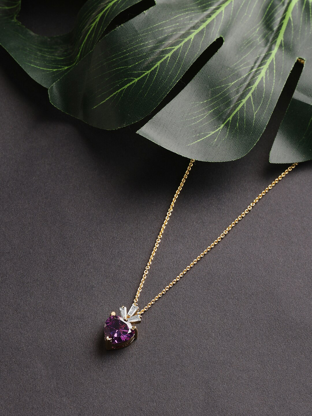 HOT AND BOLD Gold-Toned & Purple Brass Love Heart Shape Oxidised Chain