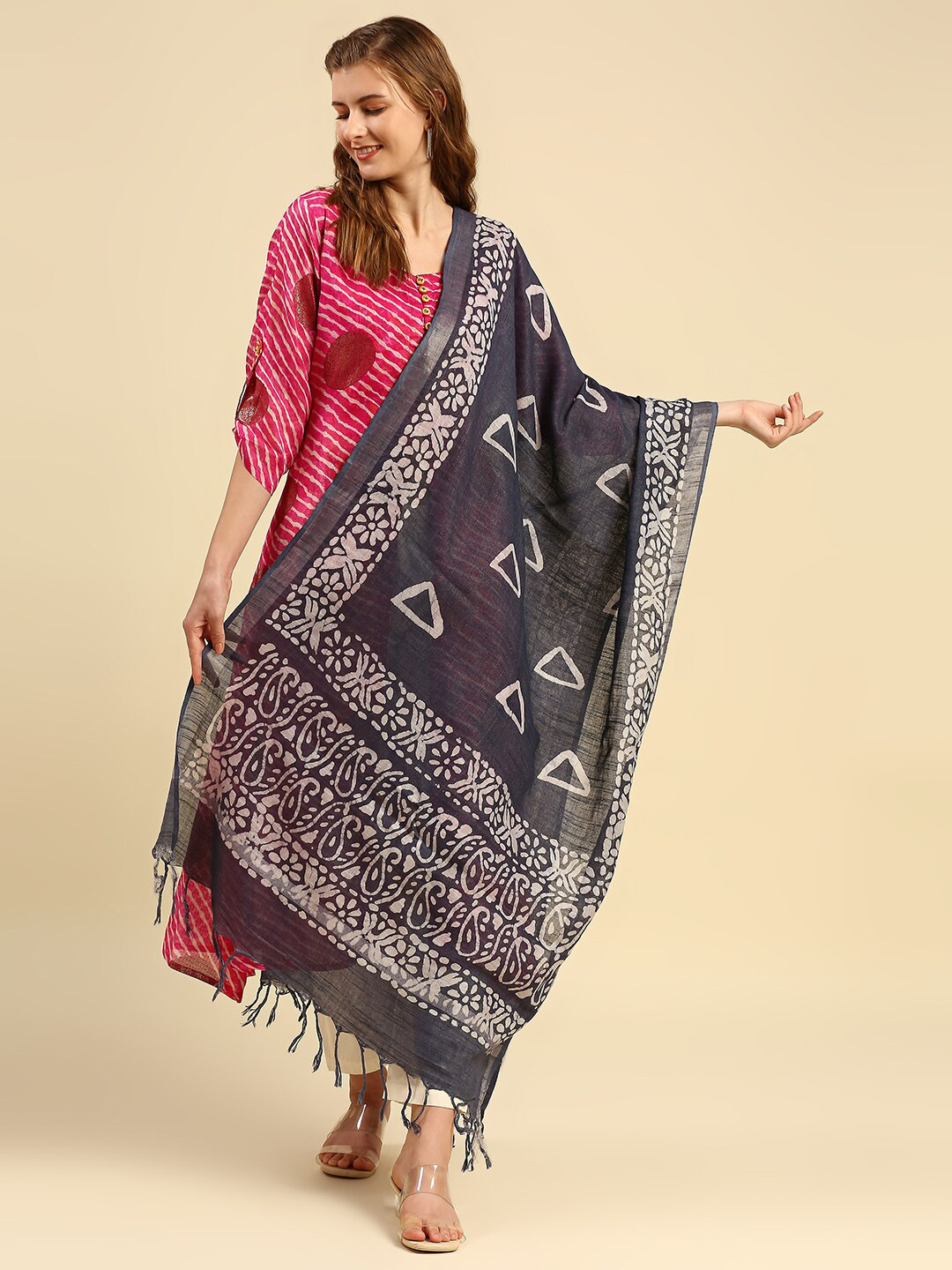 Dupatta Bazaar Grey & White Ethnic Motifs Printed Batik Dupatta