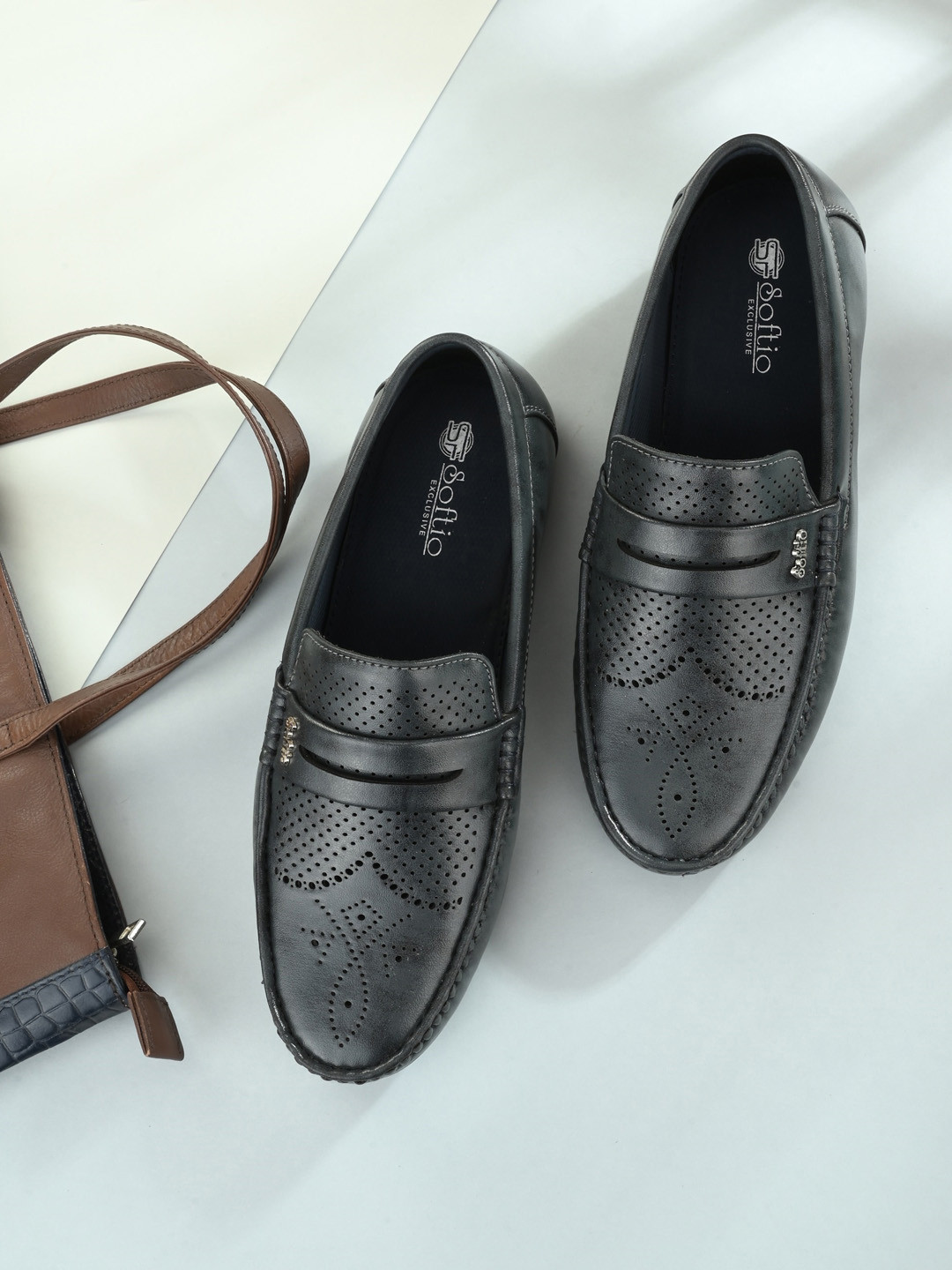 SOFTIO Men Blue Perforations Synthetic Leather Slip On Casual Loafer