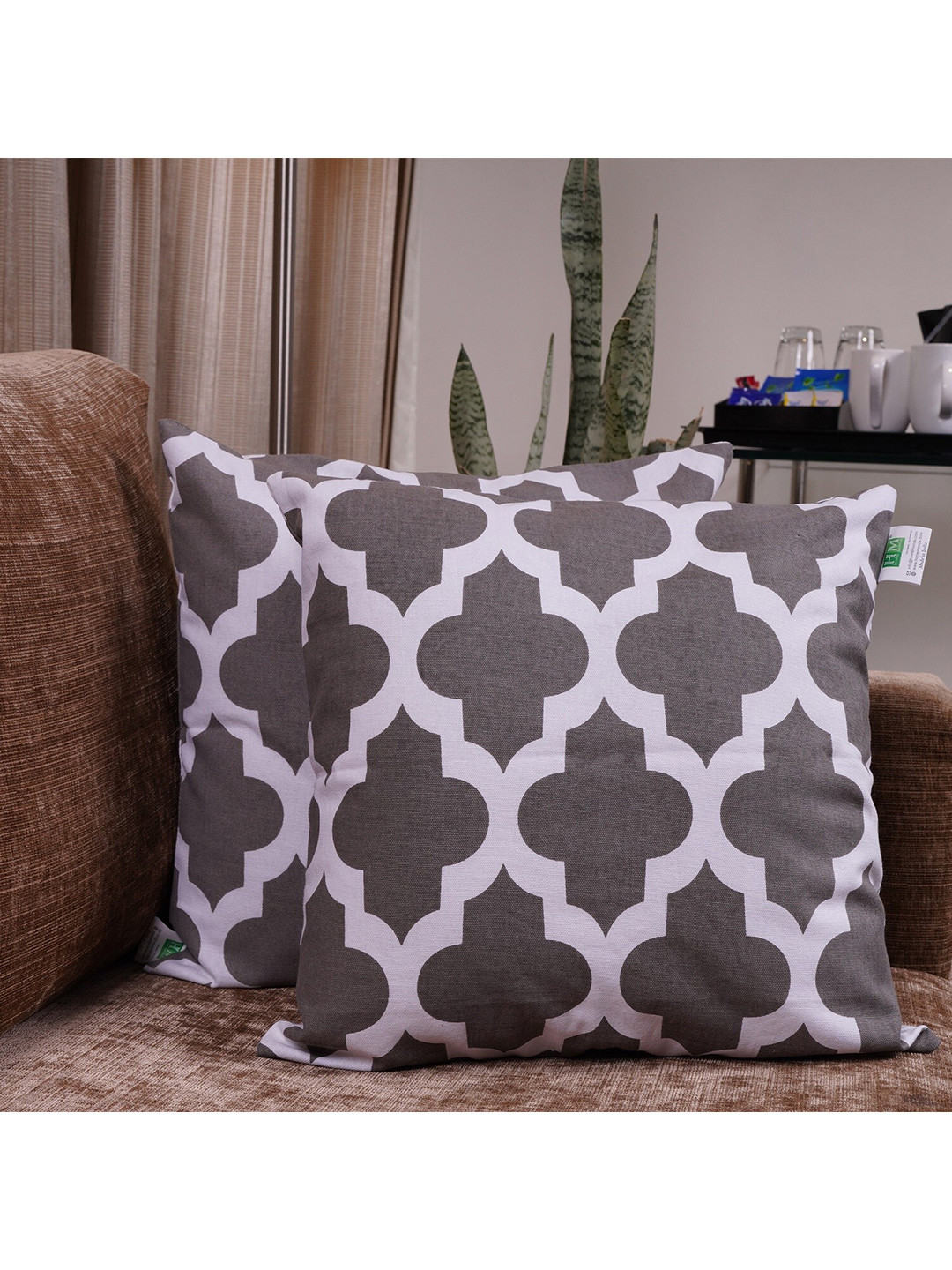 HOMEMONDE Quatrefoil Geometric Cotton 2 Pcs Square Cushion Covers - 16 x 16 In