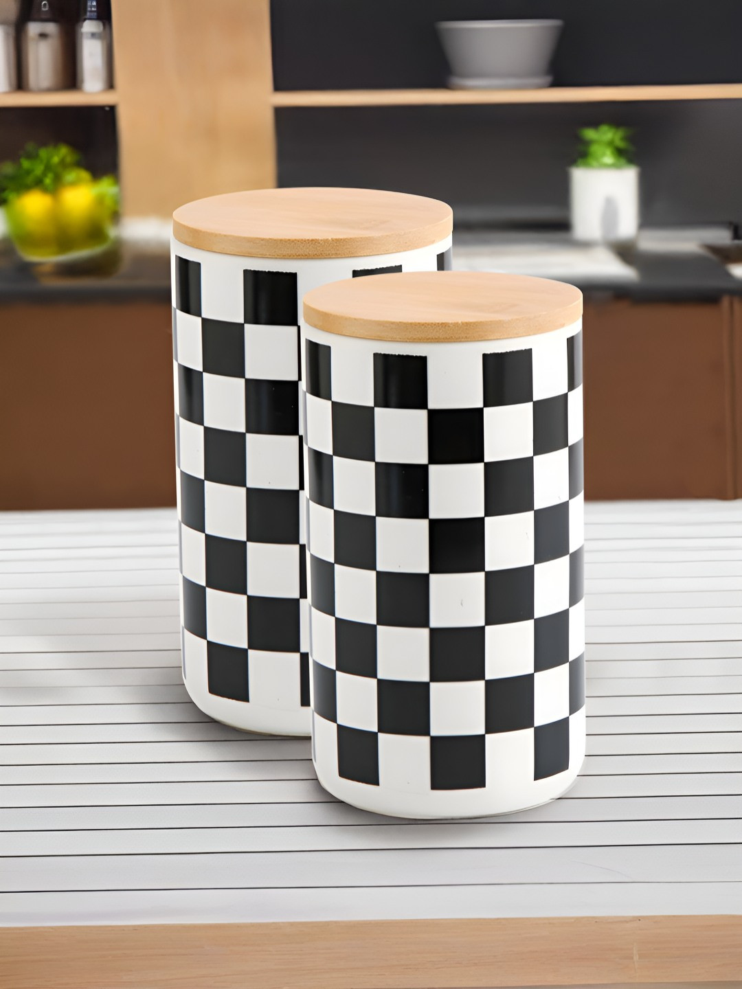 The Better Home Black Checkered Ceramic Dishwasher Safe 2 Piece Clip-On Jar-1L