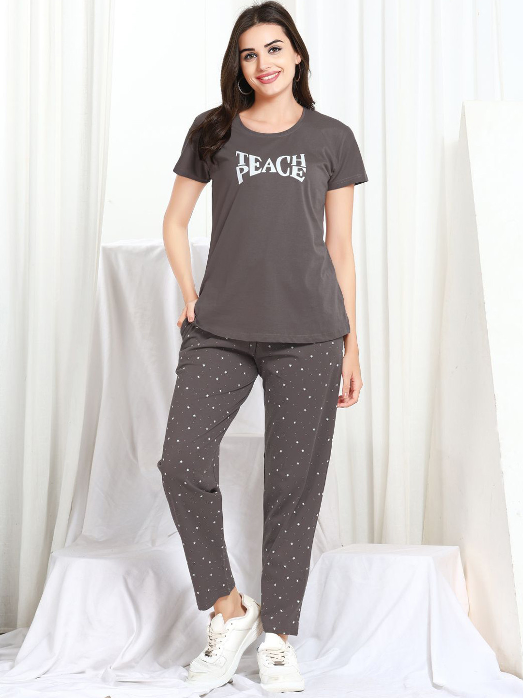 Arela Printed Round Neck Night Suit