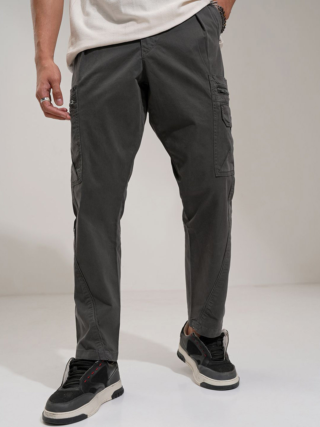 HIGHLANDER Men Cotton Straight Fit Cargo Trouser