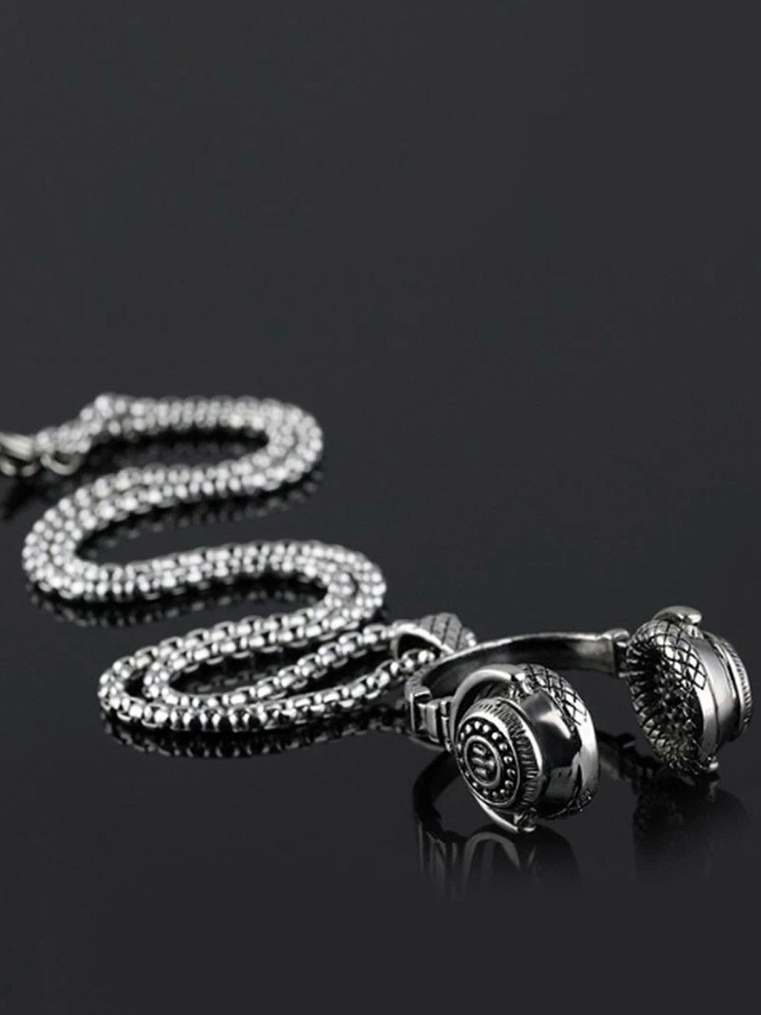 M Men Style Silver-Plated Biker DJ Music Lover Headphone Contemporary Pendants