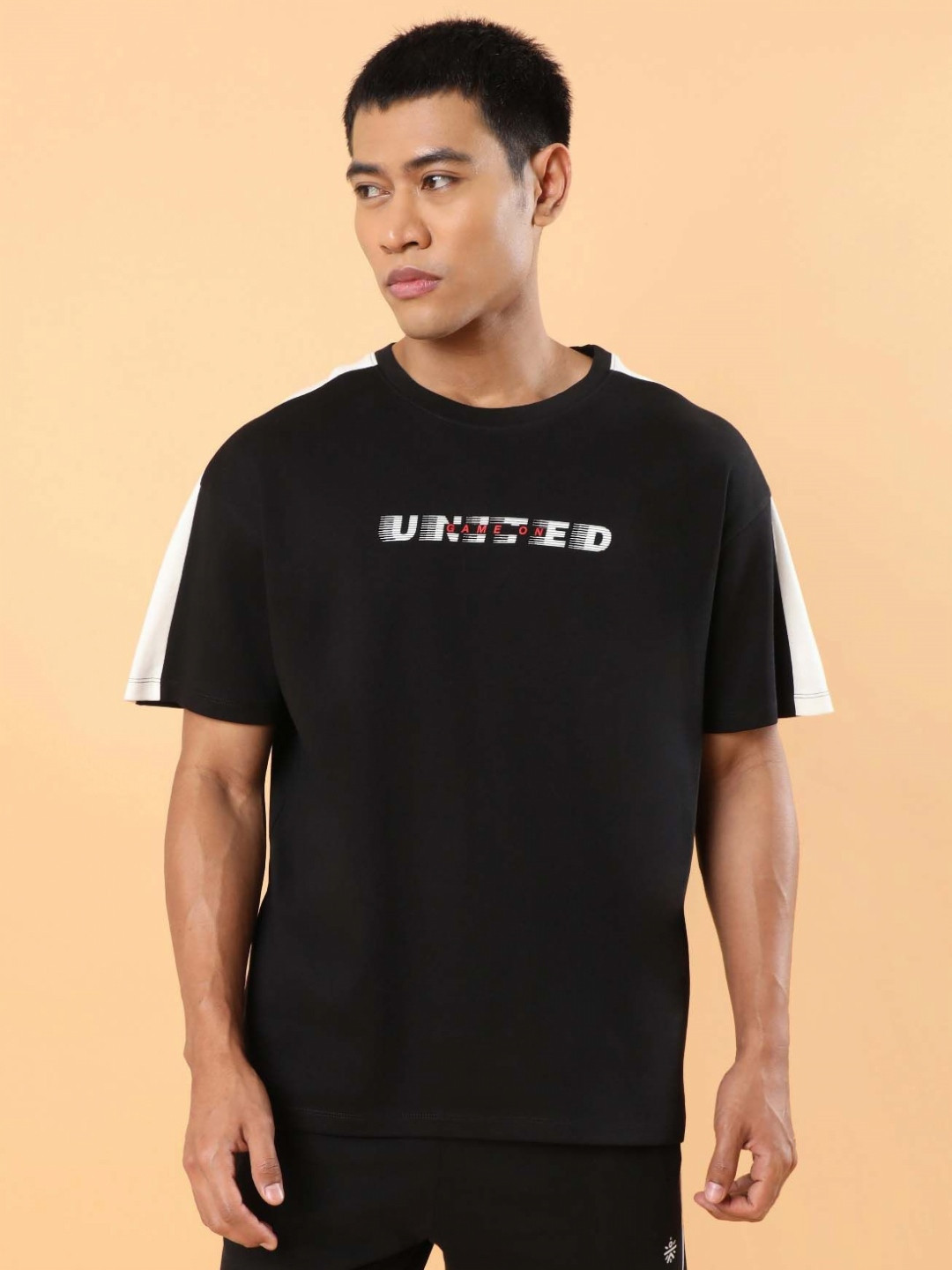 CULT Men Black Game On Typo Relaxed fit T-shirt