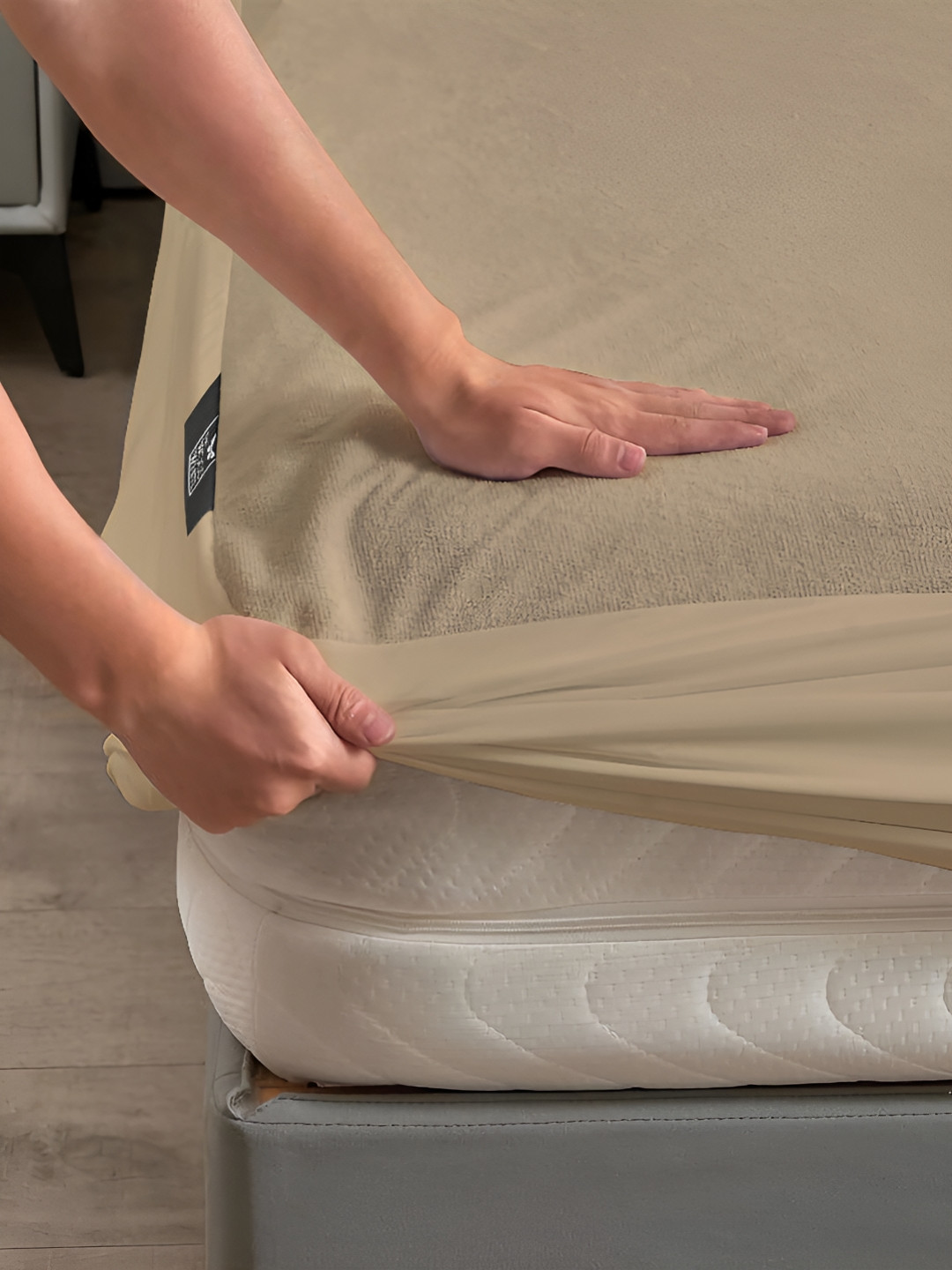 THE WOOD WHITE Beige Breathable Terry King Mattress Protector