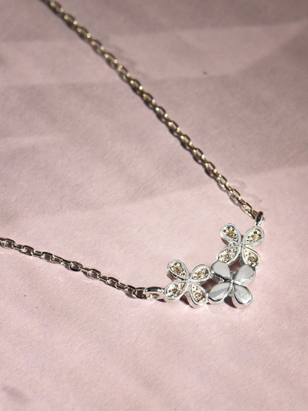 RACHIVA 925 Sterling Silver Triple Flower Silver Zircon Pendant with Link Chain