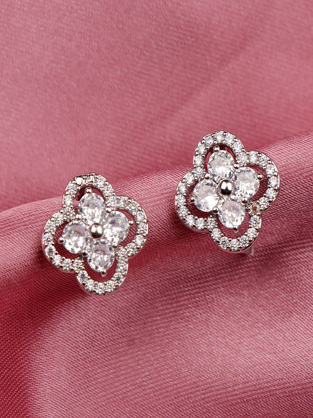 Archies Silver-Plated Stainless Steel Stone-Studded Clover Jewellery Set