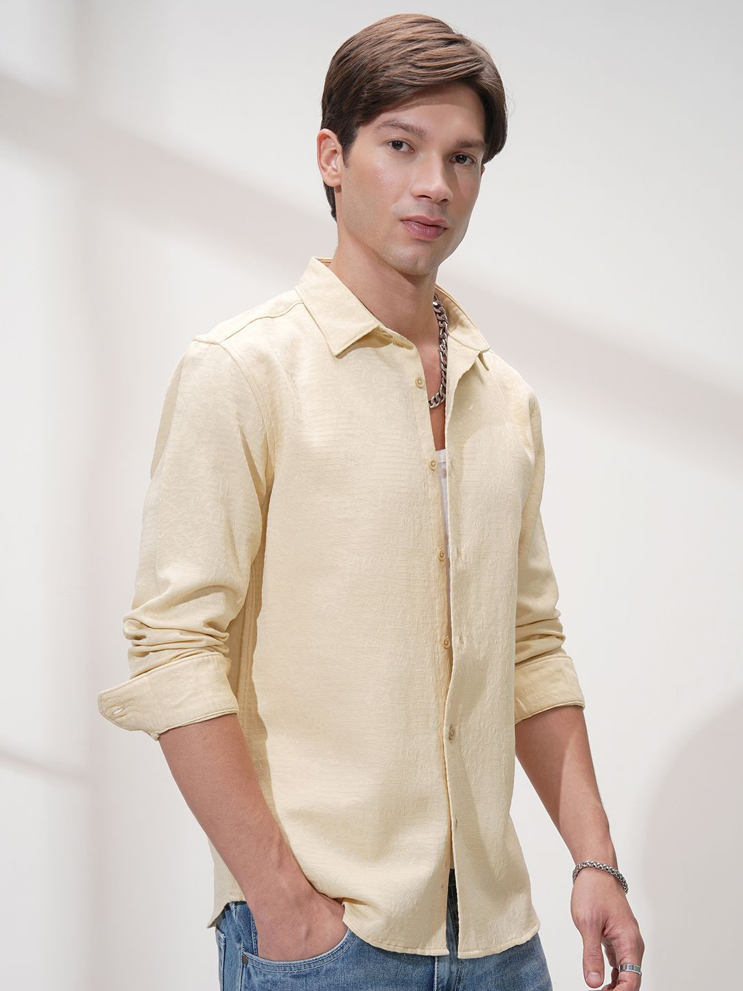 HIGHLANDER Men Comfort Slim Fit Opaque Casual Shirt