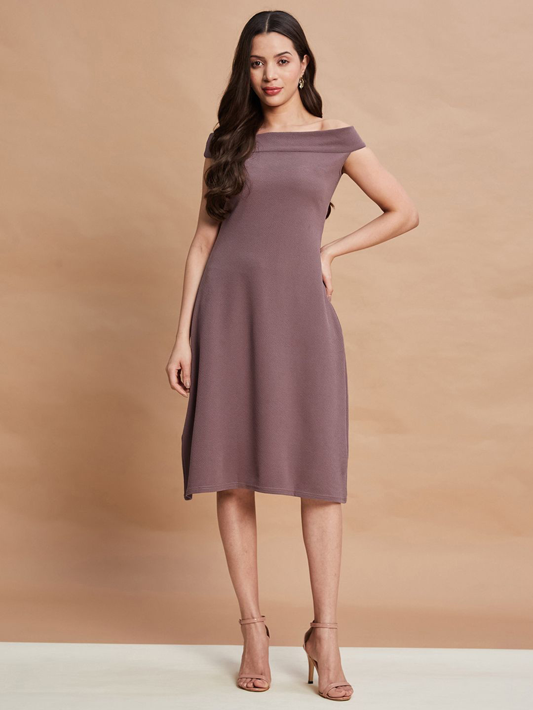 Selvia Off-Shoulder Bodycon Dress
