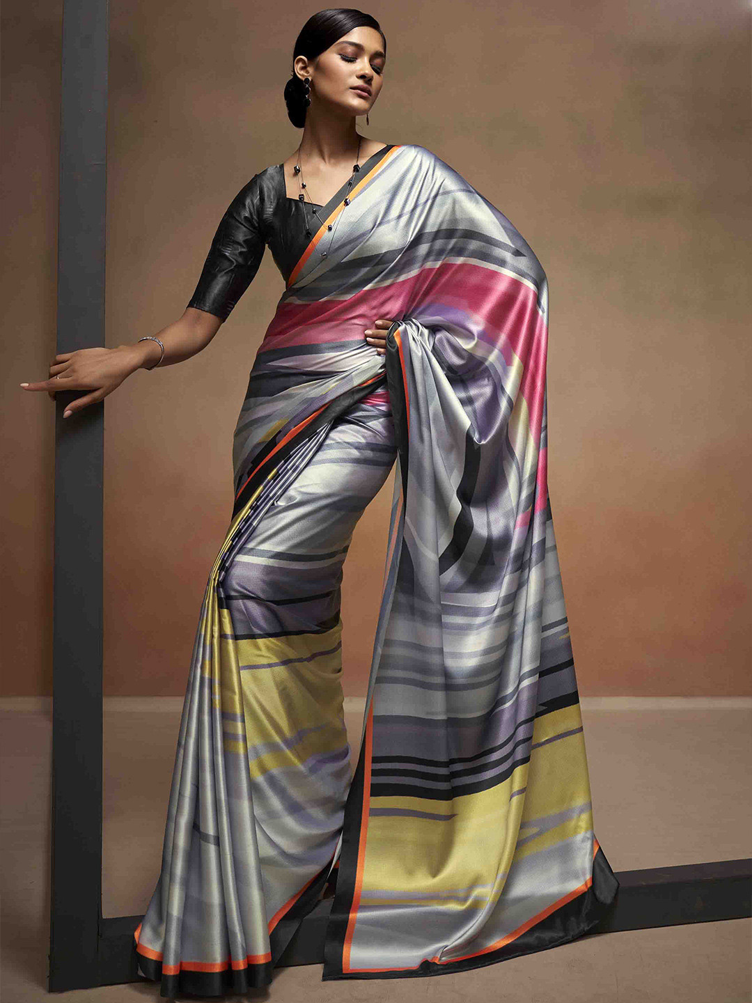KIMISHA Striped Satin Saree With Blouse Piece
