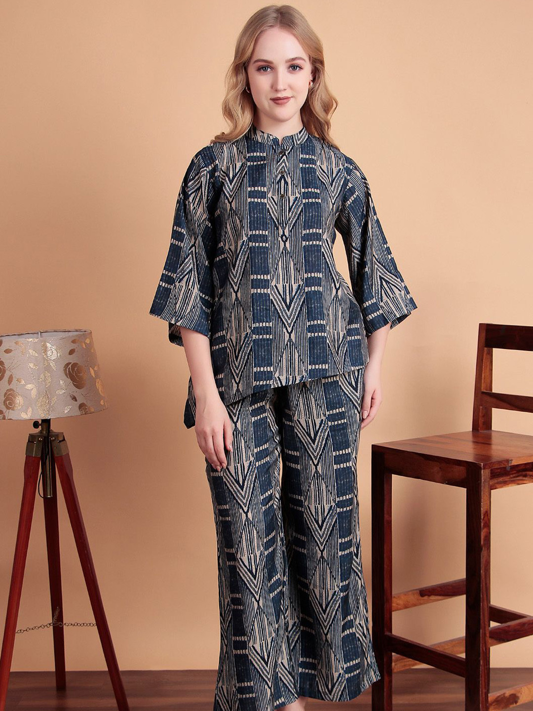DARVI Swarna Weave Printed Mandarin Collar Top With Palazzo