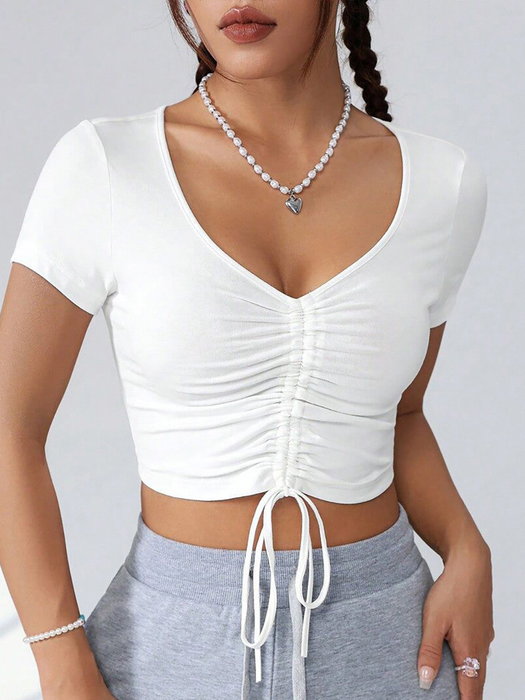 Outzidr White Cropped V Neck Ruched Knit Top