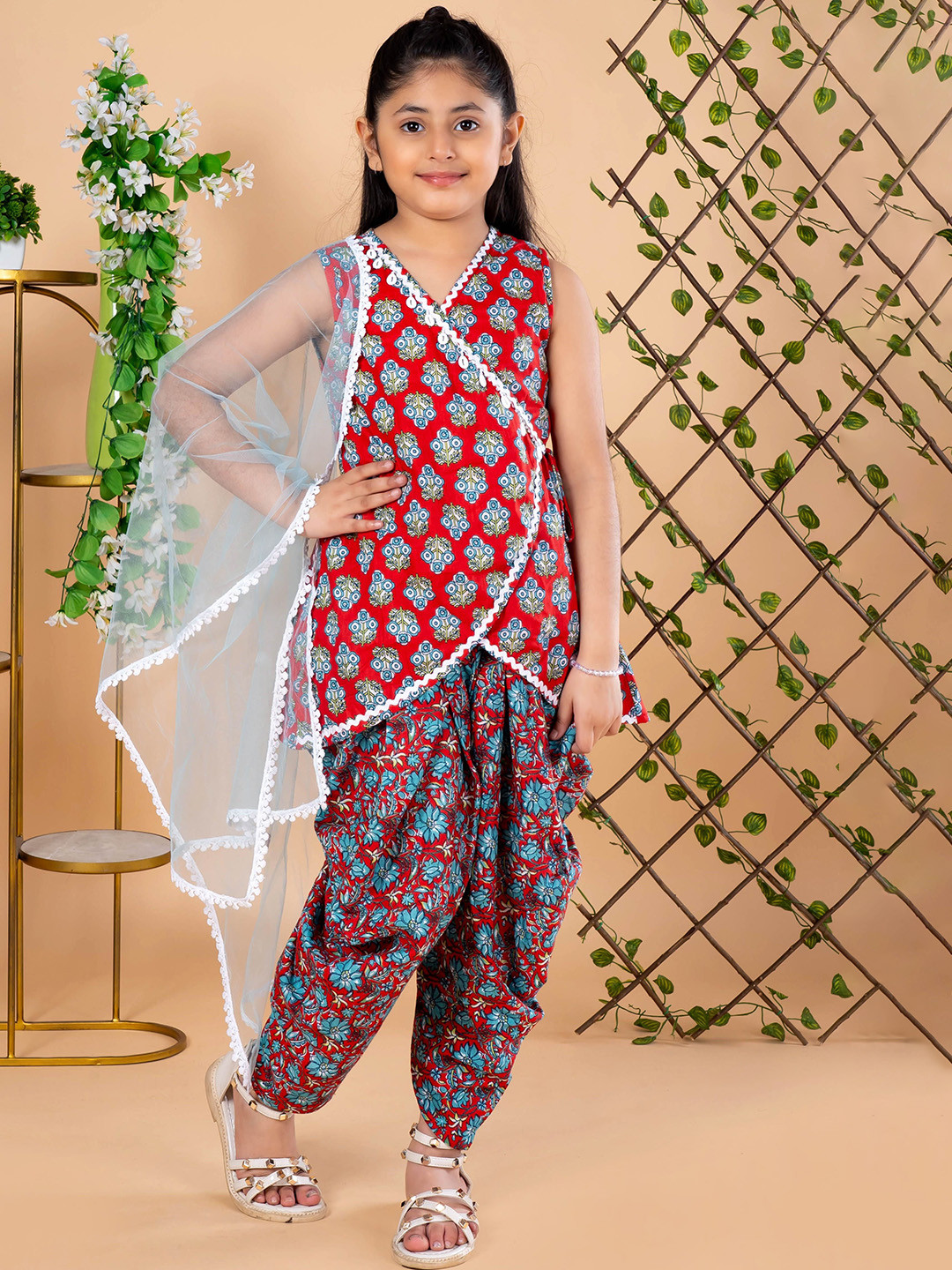 BEBE UNICORN Girls Floral Printed V-Neck Pure Cotton Kurta With Dhoti Pants & Dupatta