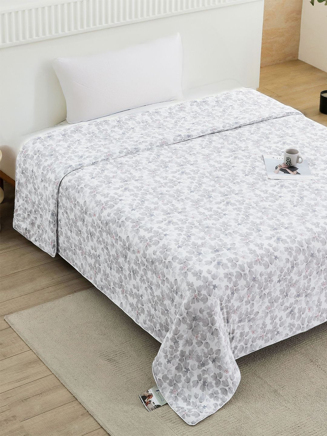 Story@home Artic-Cool White & Grey Floral AC Room 600 GSM Single Bed Cooling Blanket