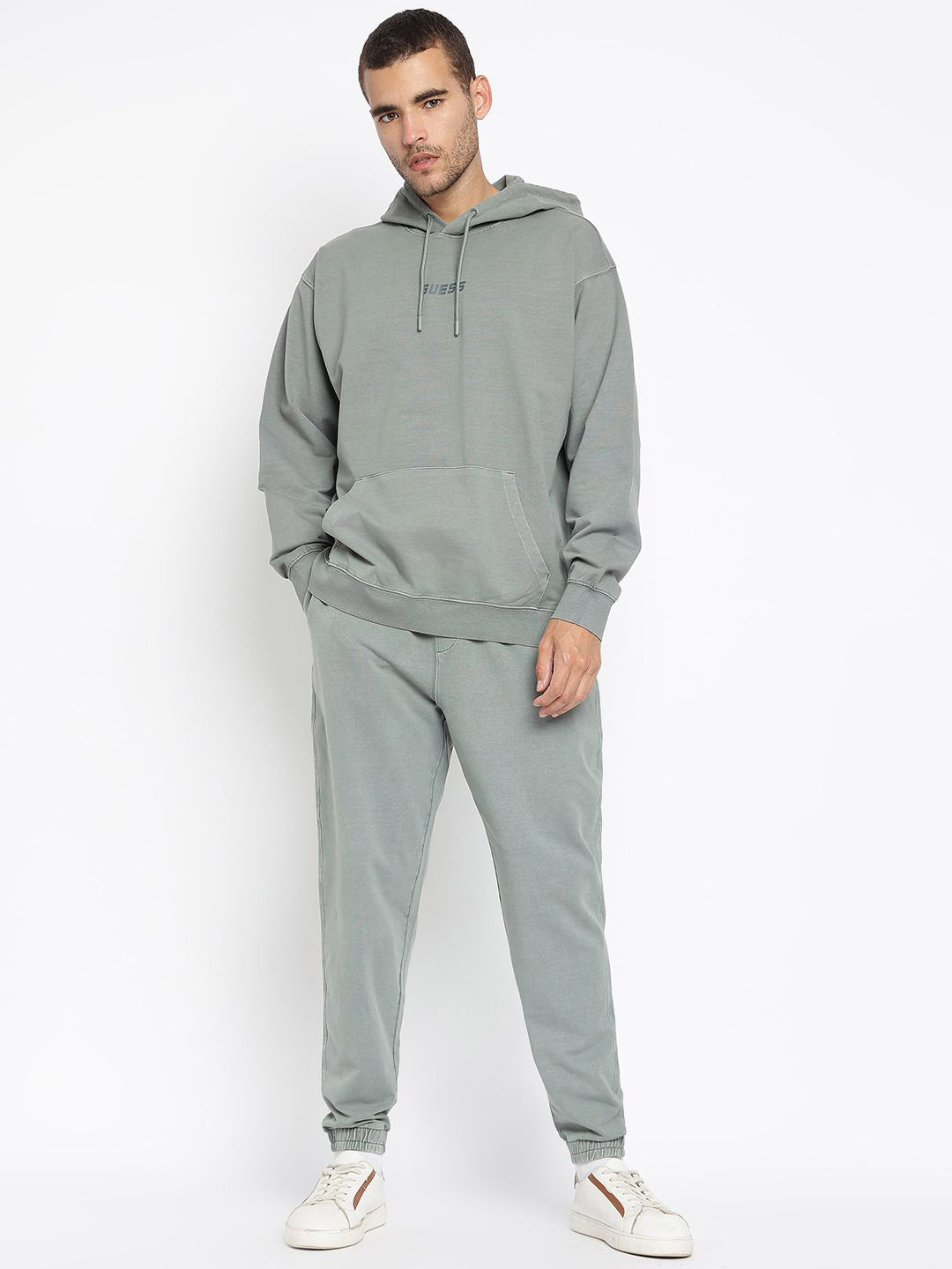 GUESS Men Typography Printed Hooded Kangaroo Pocket Sweatshirt