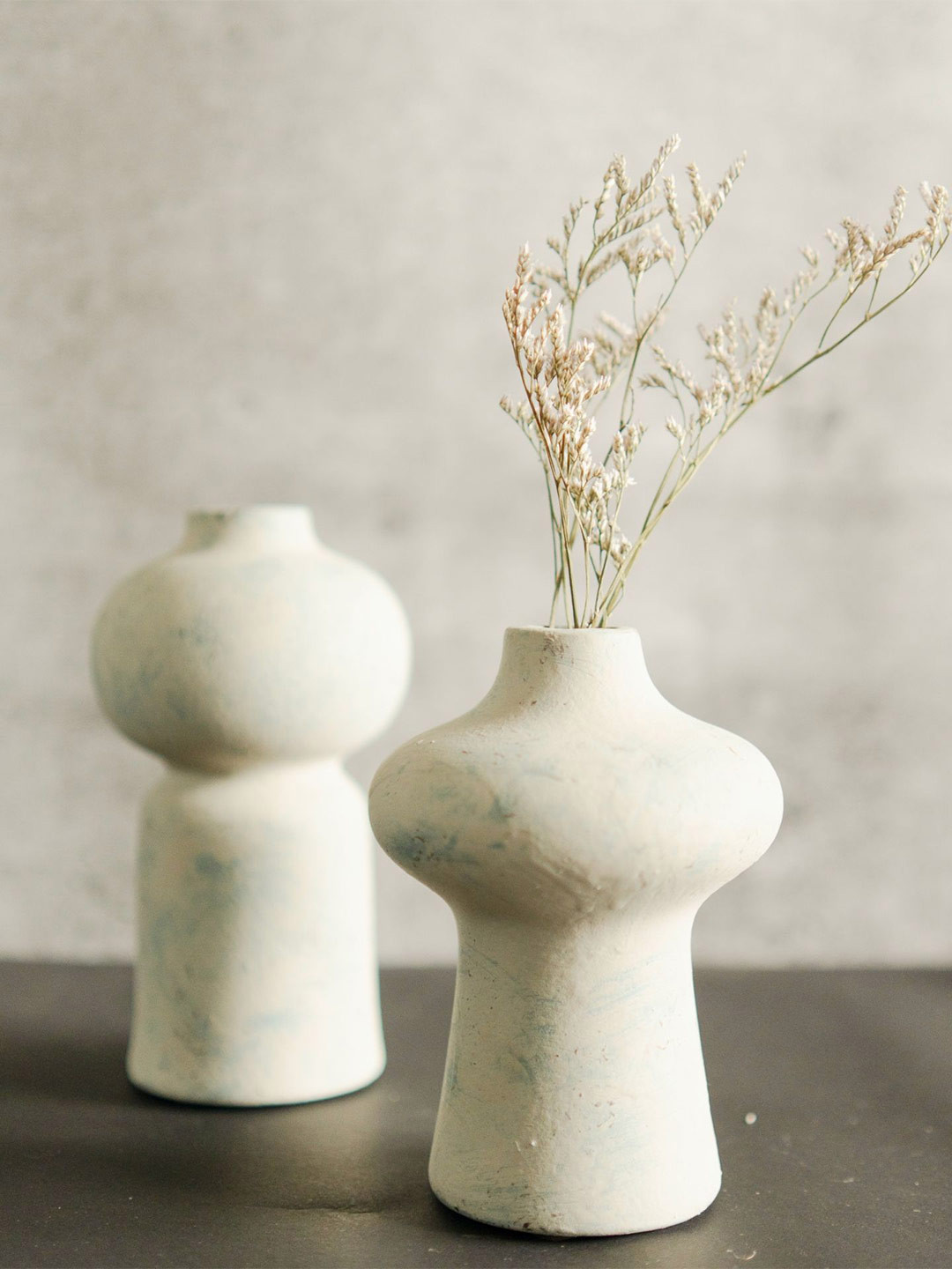ArteCasa The Blue Legacy Beige & Blue 2 Pieces Flower Vases