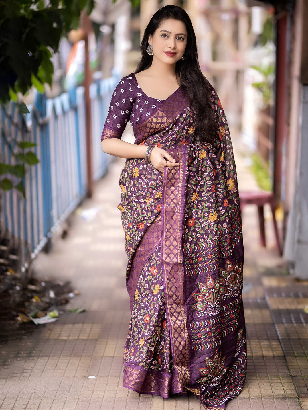 LeeliPeeri Designer Embellished Saree
