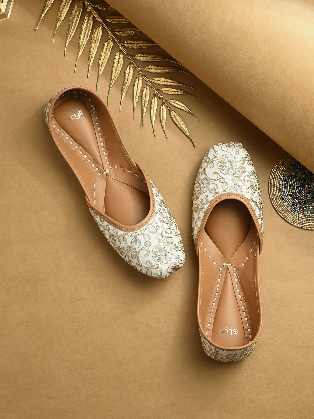 Styli Women Embellished Round Toe Leather Mojaris