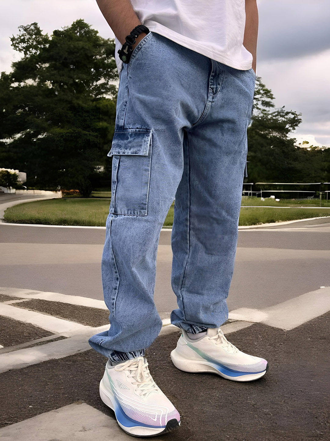styzon Men Loose Jogger Mid-Rise  Light Fade Jeans