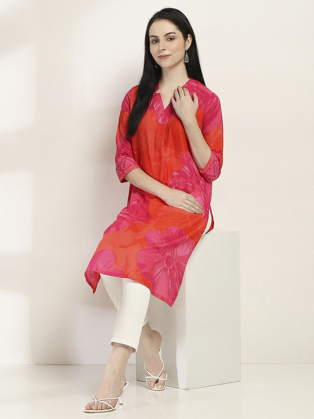 Rangriti Floral Printed Mandarin Collar Cotton Straight Kurta