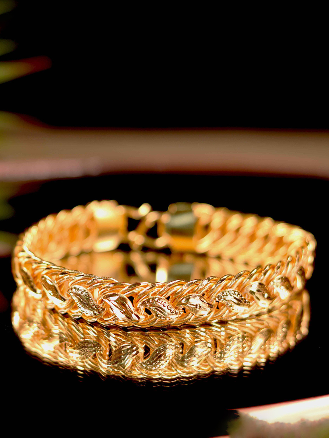 GOLD CASH Unisex Brass Gold-Plated Multistrand Bracelet
