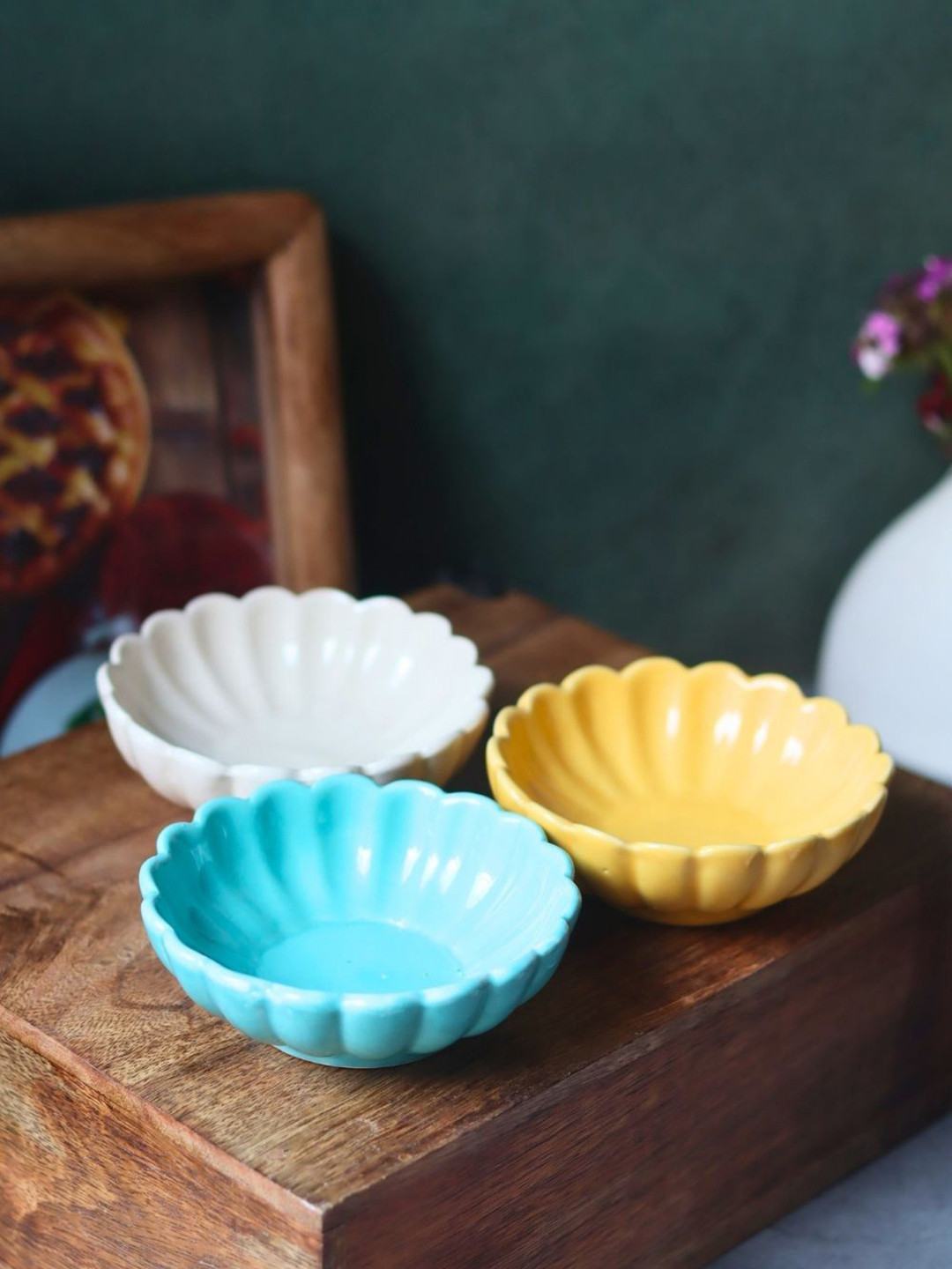 WEAVING HOMES White & Yellow 3 Pieces Textured Ceramic Ice Cream Bowls-200 ml Each