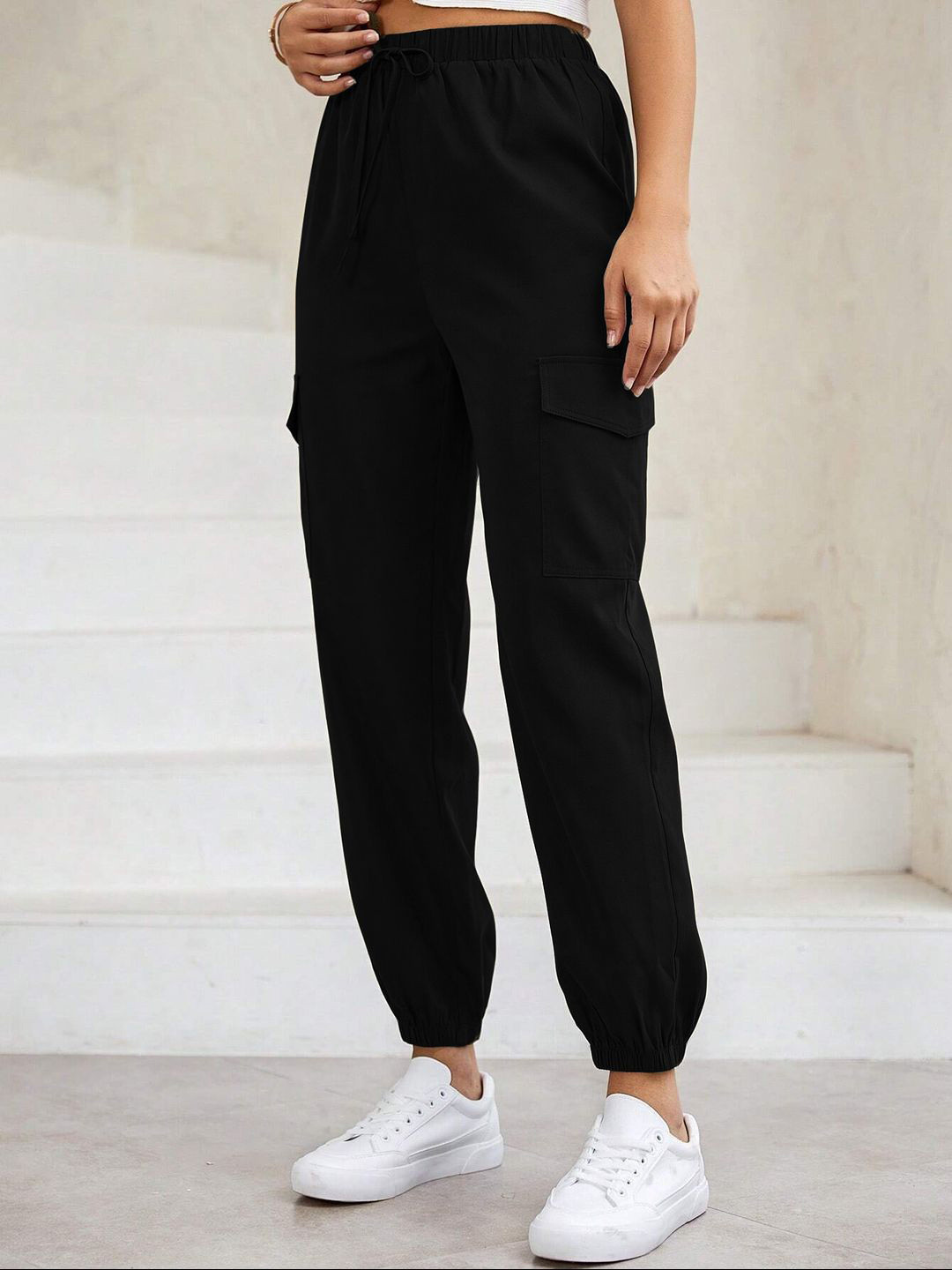 FERY LONDON Women Classic Relaxed Fit Mid-Rise Cotton Cargos