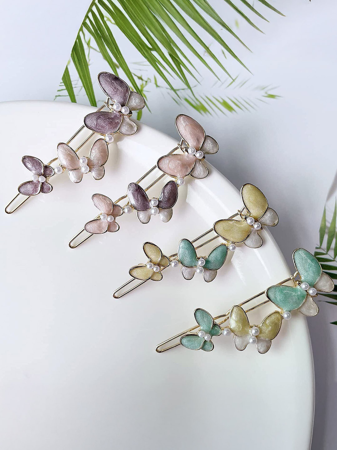 Blubby Unisex Set of 4 Embellished Bobby Pins