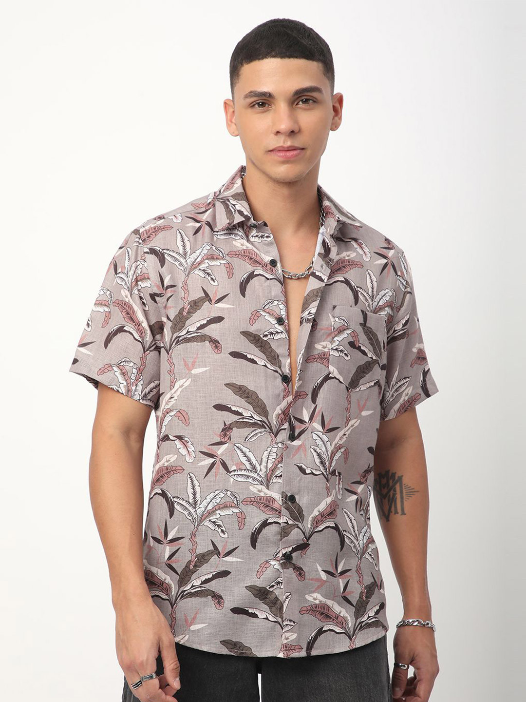 VASTRADO Men Grey Classic Relaxed Fit Leaf Printed Shirt
