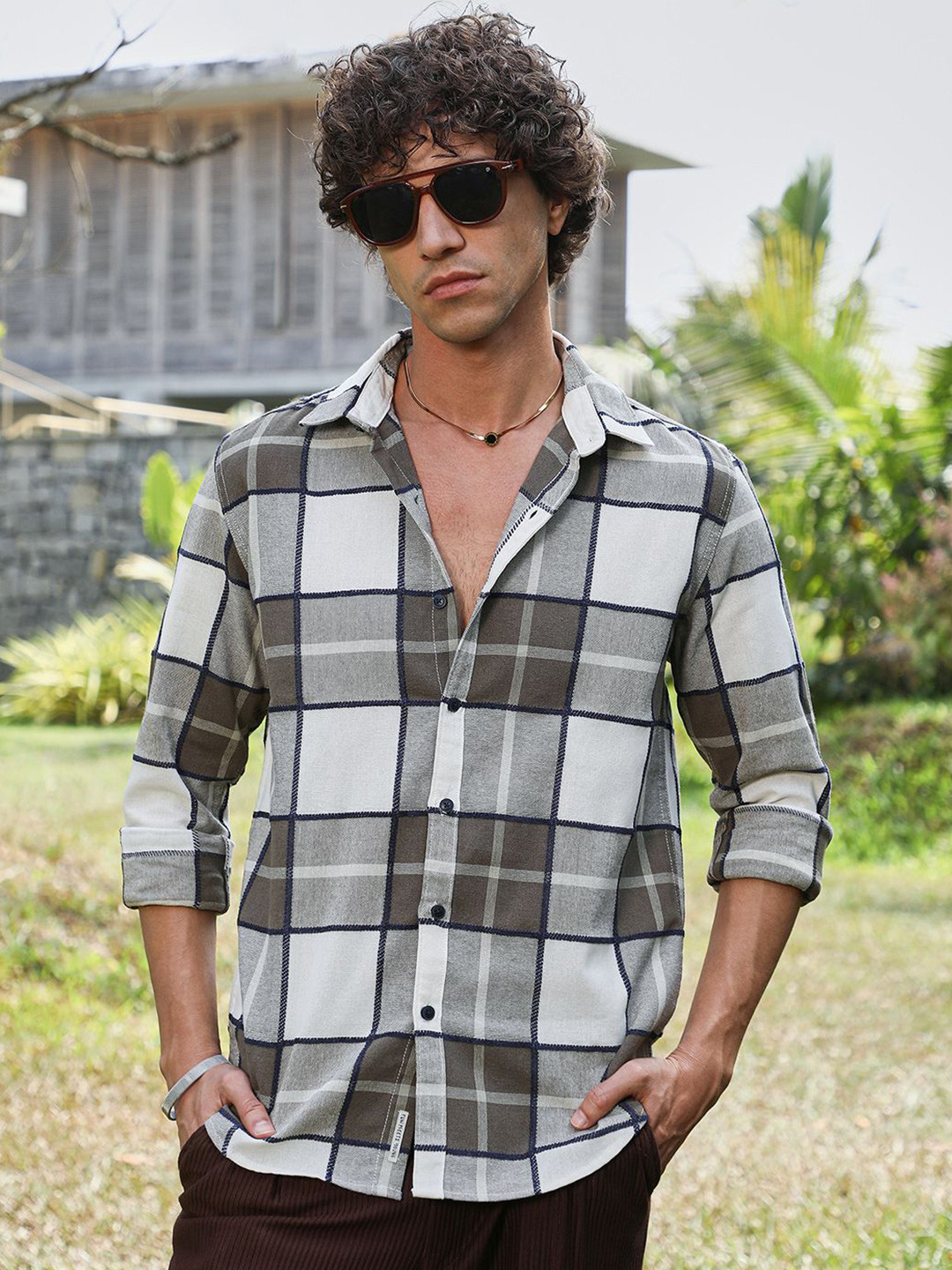 CAHOOT Men Classic Checked Casual Shirt