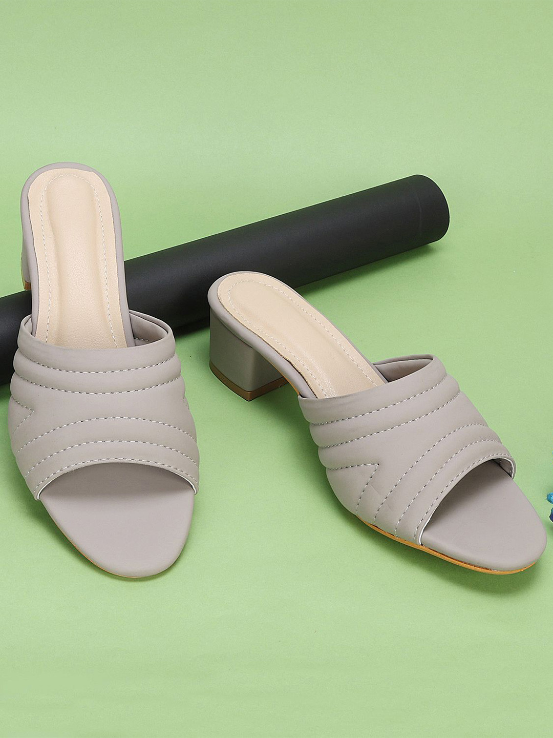 Commander Shoes Women Textured Open Back Block Heel Open Toe Sandals