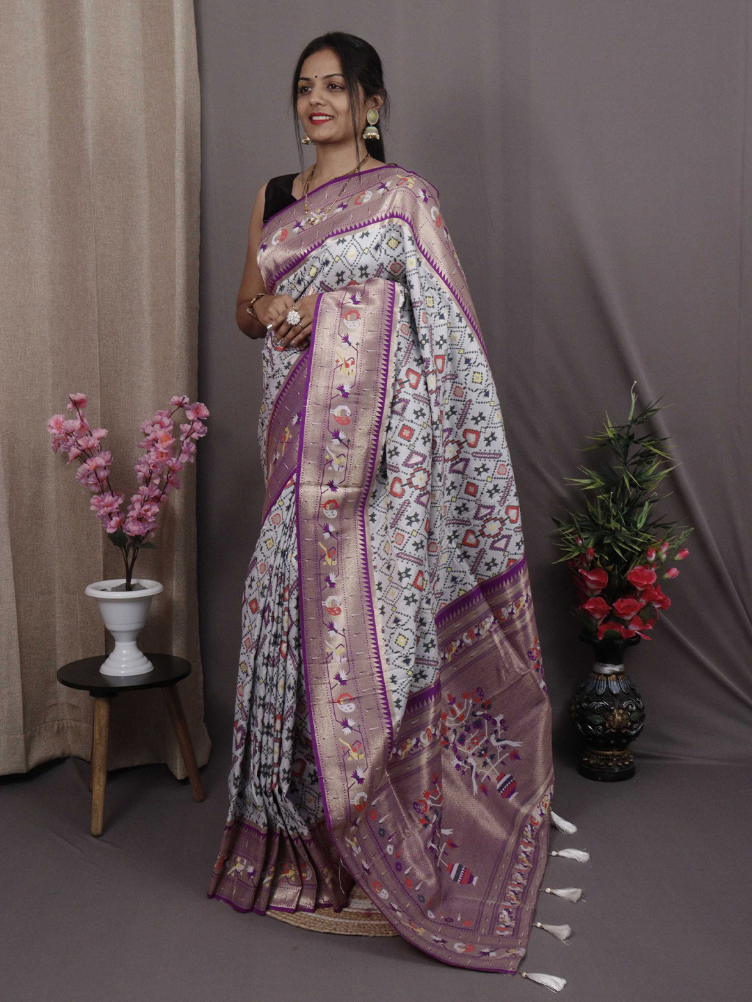 LeeliPeeri Designer Woven Design Patola Saree