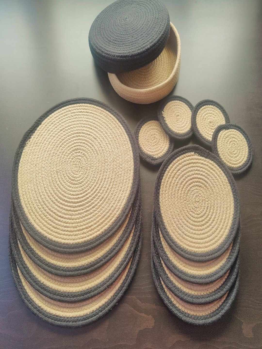 BulkySanta Beige & Black 13 Pieces Printed Table Placemats